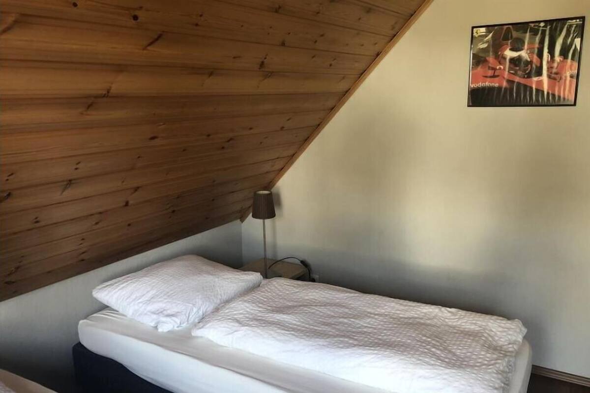 Twin kamer | Geluiddichte muren, gratis wifi, beddengoed