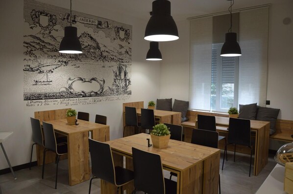 Colazione completa inclusa, servita tutte le mattine