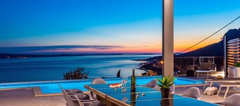 Villa Belvedere with heated pool, billiards,  Media room, sea views,10 pax