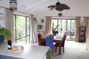 Dining - Perfect space for your family (Anglesea)