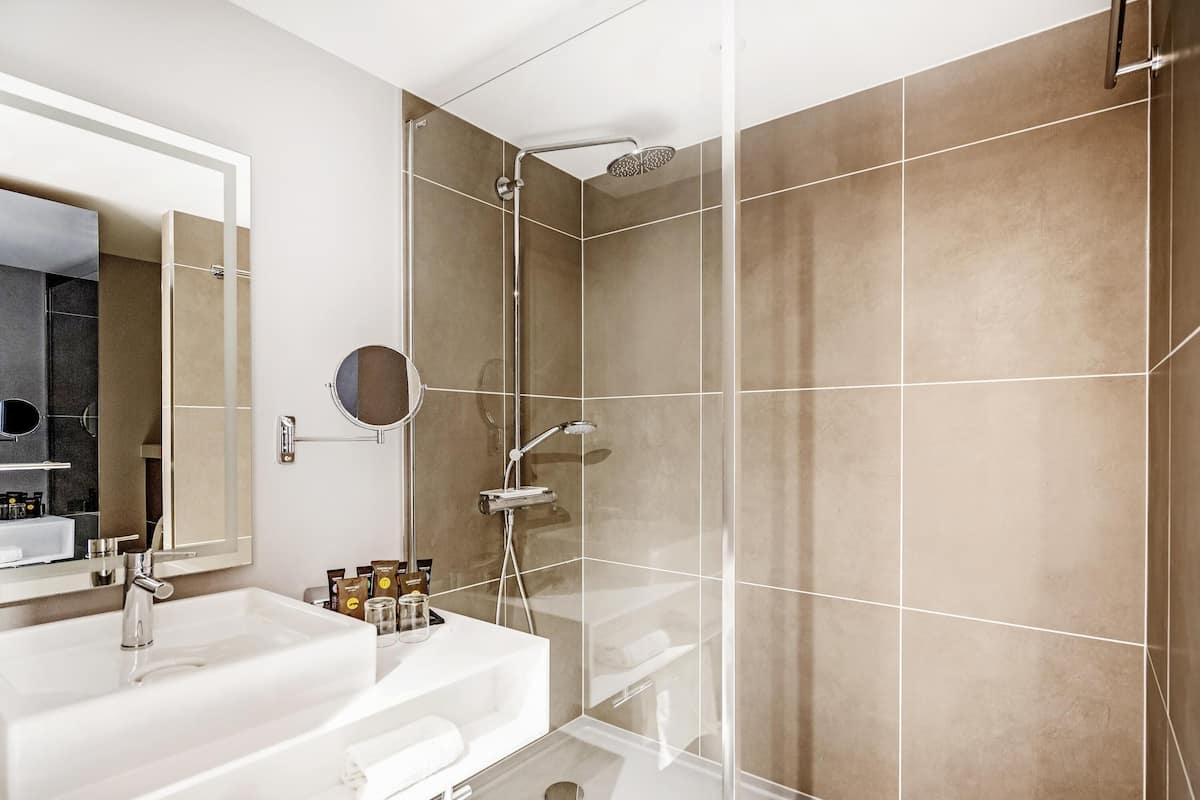 Quarto standard, 2 camas de solteiro | 1 quarto, cofres nos quartos, quartos à prova de som
