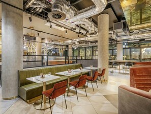 Breakfast, lunch and dinner served  - Novotel Leicester (Leicester)