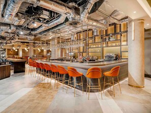 Bar (on property) - Novotel Leicester (Leicester)