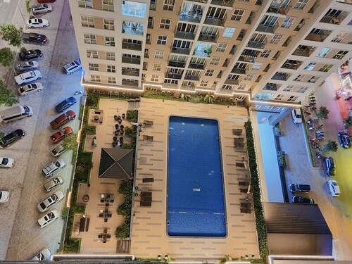 Fronix Premier Apartment 3BR | Beach View, Pool, Gym, Spa, Sunworld