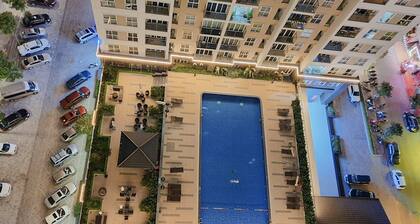 Fronix Premier Apartment 3BR | Beach View, Pool, Gym, Spa, Sunworld