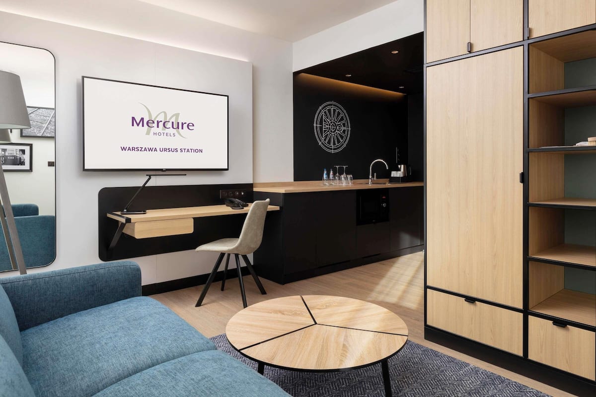 Apartment, 1 King Bed with Sofa bed, Kitchen (Work & Relax area) | Minibar, in-room safe, desk, laptop workspace