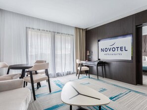 Premium bedding, down comforters, minibar, in-room safe - Novotel Convention And Spa (Antananarivo)