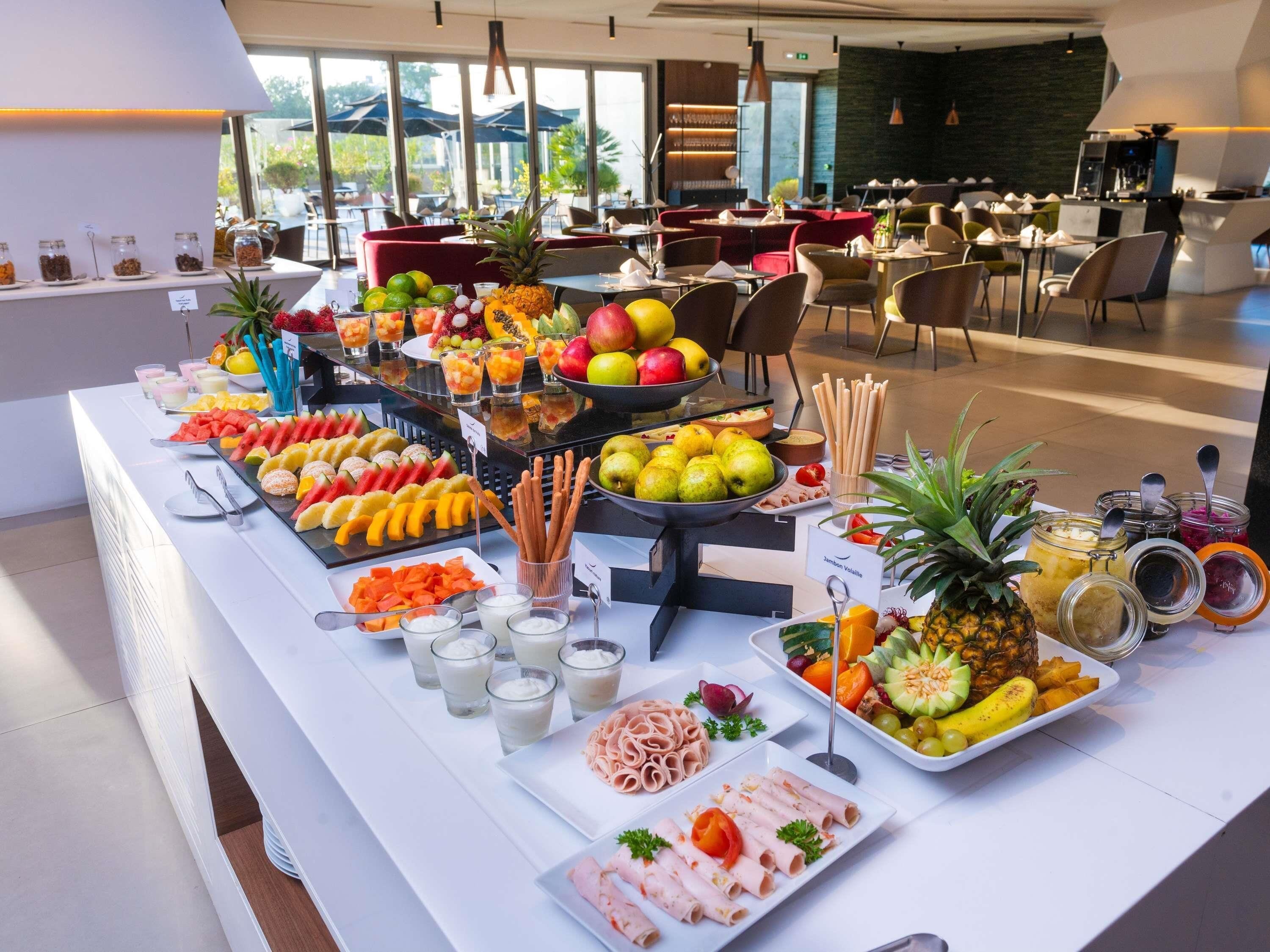 Daily buffet breakfast (MGA 95000 per person)