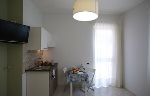Café da manhã com pratos da culinária local grátis todos os dias