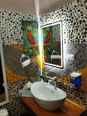 Bathroom - Sunrise House (Quepos)
