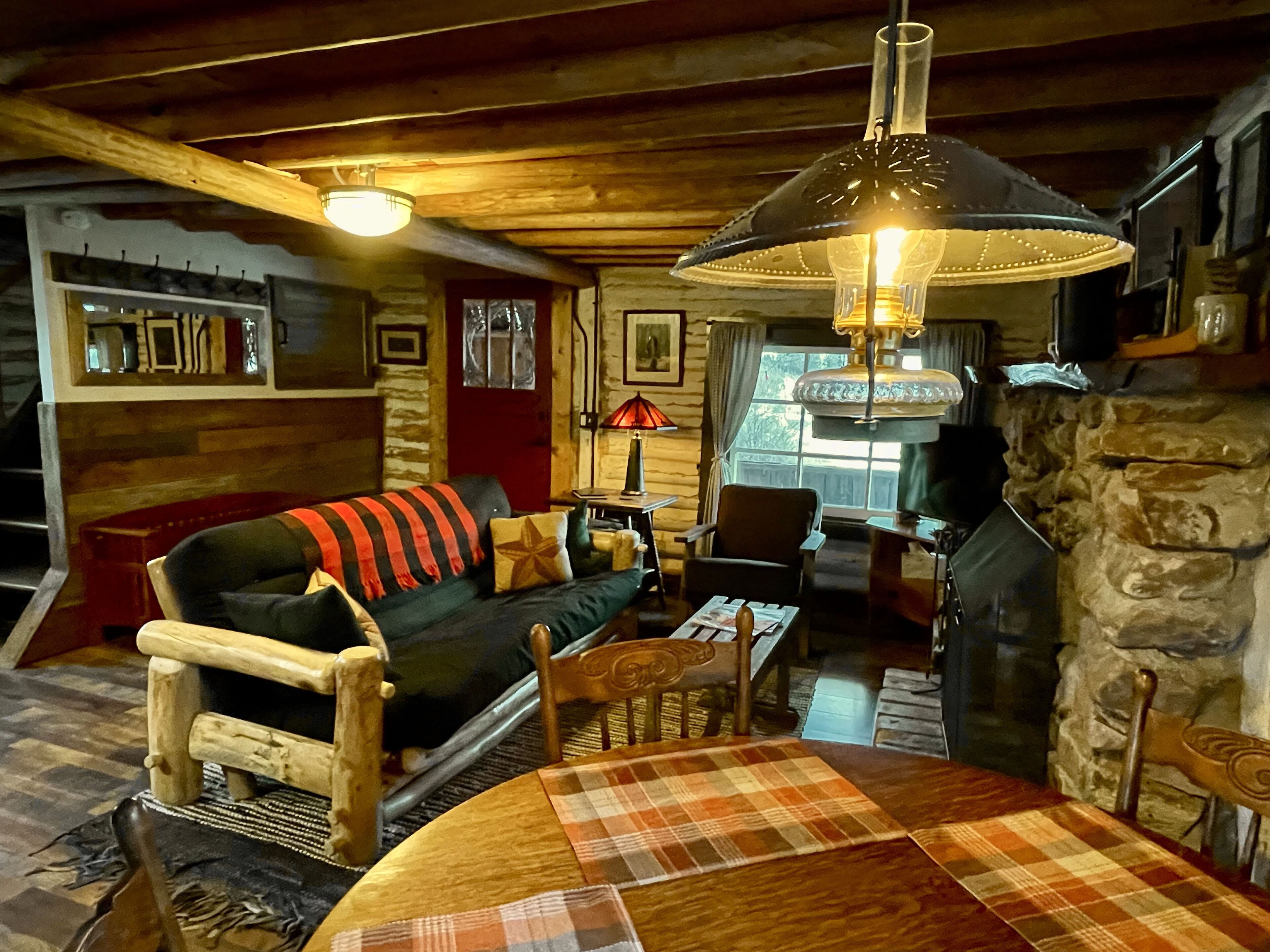 Smart TV, fireplace, books