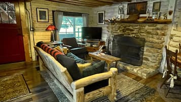 Smart-TV, peis og bøker