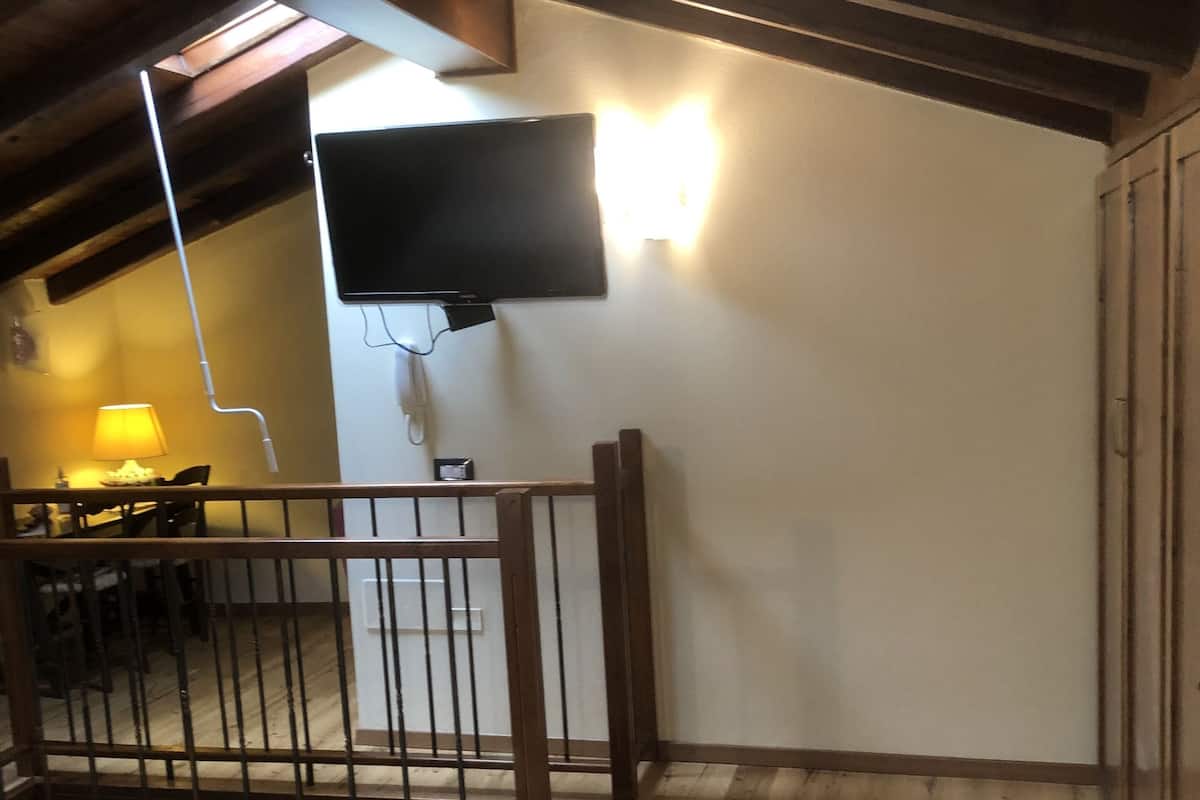 Triple Room, Private Bathroom | Individually decorated, individually furnished, desk, free WiFi