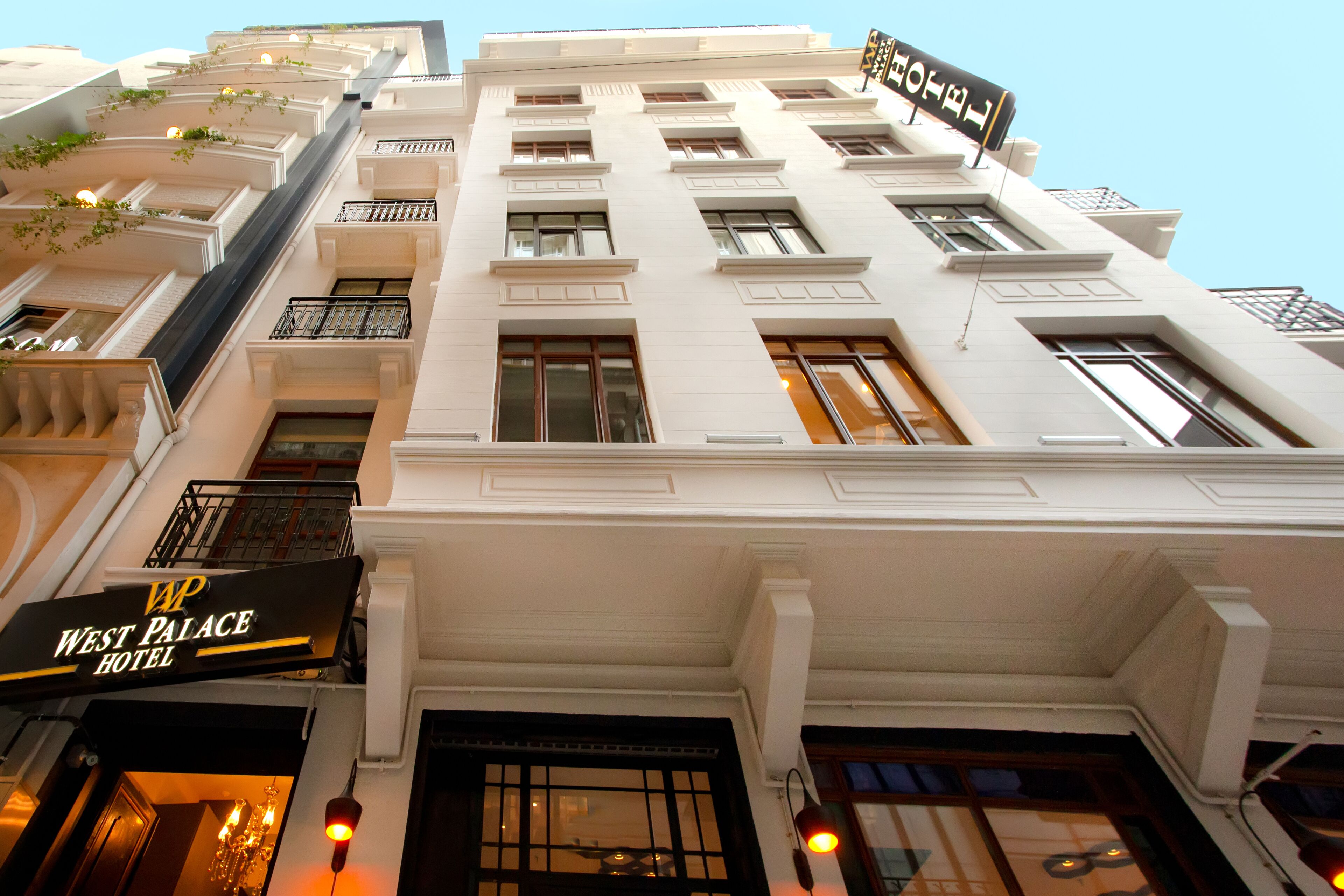 Photo - West Palace Hotel