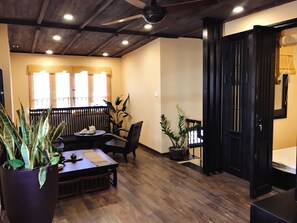 Classic Duplex | Living area