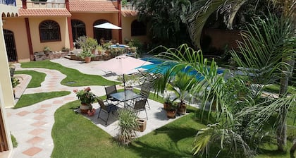 Large 2 Bedroom 2 Bathroom Apartment w/ King beds in a great location