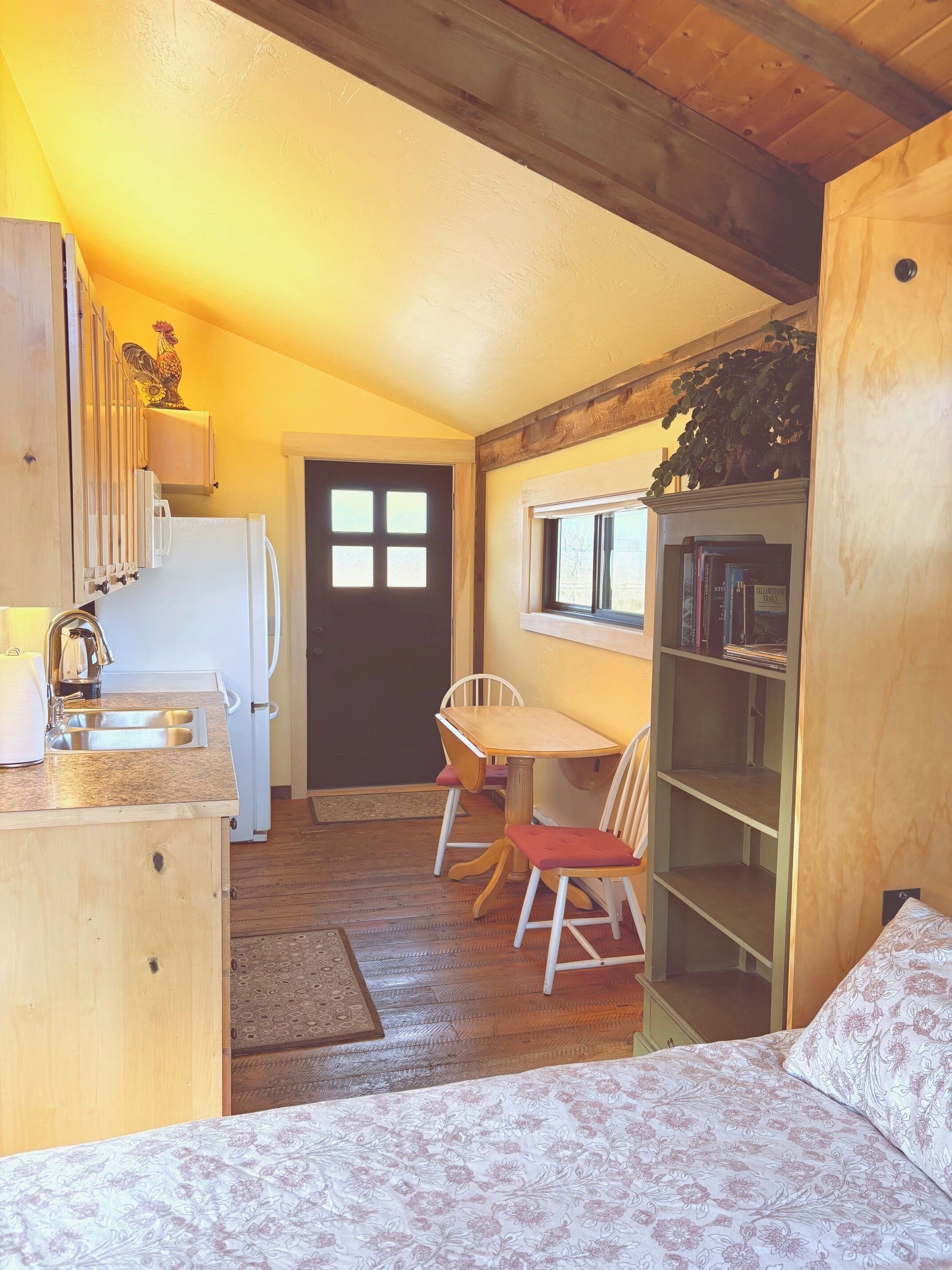 1 多间卧室、熨斗/熨衣板、WiFi、床单