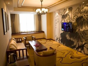 Deluxe Suite | Living area | TV - GreenTree Eastern Handan Daming County Bus Station (Handan)