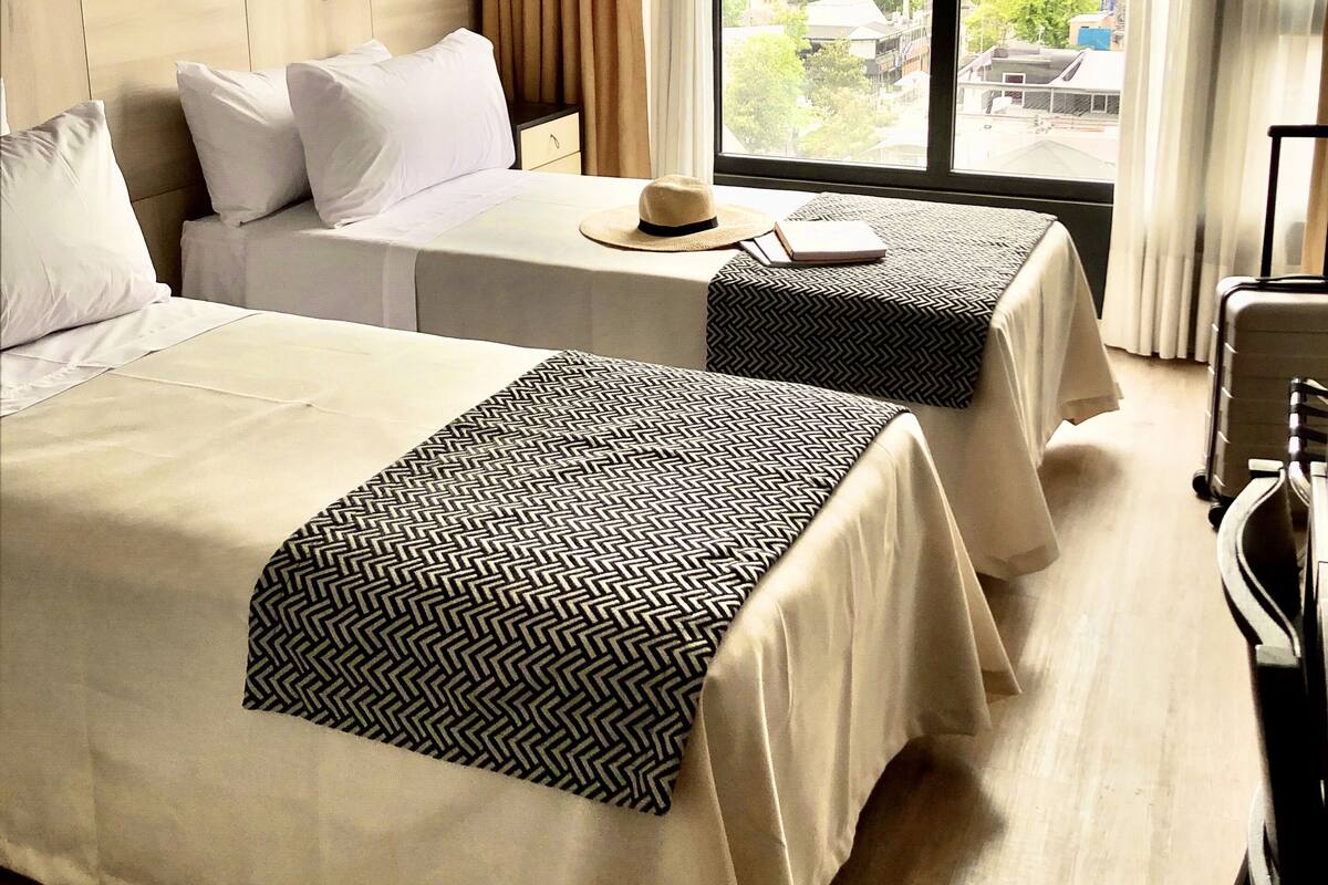 In-room safe, desk, laptop workspace, soundproofing