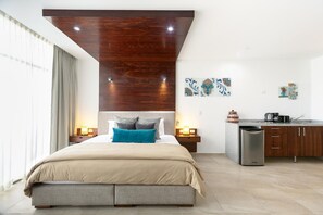 Hochwertige Bettwaren, Daunenbettdecken, Tempur-Pedic-Betten, Minibar