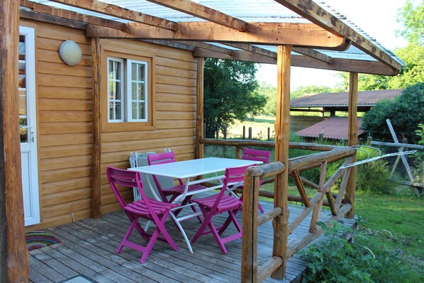 Bungalow (Les Jumatres) | Terrace/patio