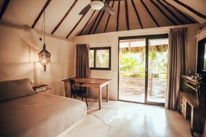 Luxe beddengoed, een kluis op de kamer, individueel gedecoreerd