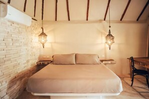 高級寢具、房內夾萬、獨特設計、獨特裝修