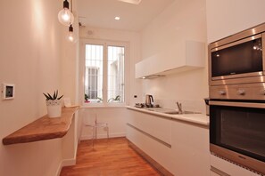 公寓, 3 间卧室 | 私人厨房 | 大冰箱、微波炉、烤箱、炉灶