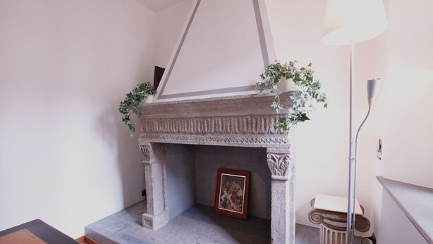Fireplace - Greci (Rome)