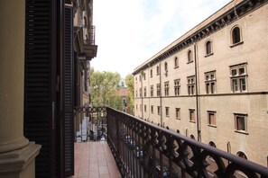 Apartment, 3 Schlafzimmer | Blick vom Balkon