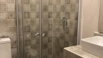 Comfort Studio | Bathroom