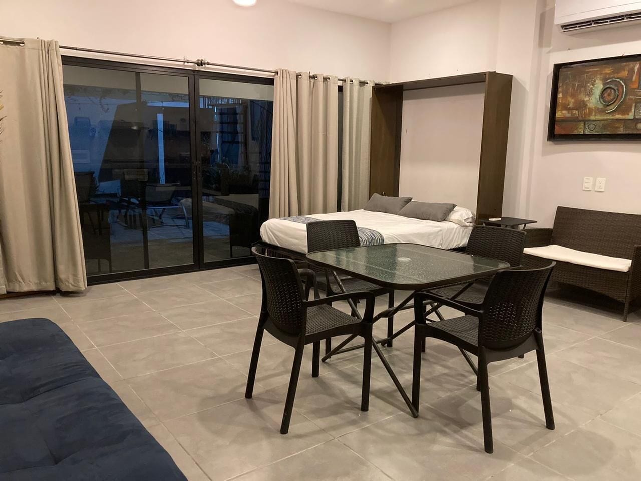 إستديو مريحة | واي فاي مجانًا