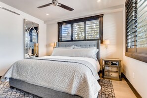 4 bedrooms, iron/ironing board, travel cot, WiFi - Closest property to gondola. Shock Hill Majestic. (Breckenridge)