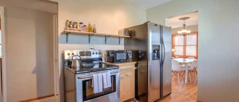 House (3 Bedrooms) | Private kitchen