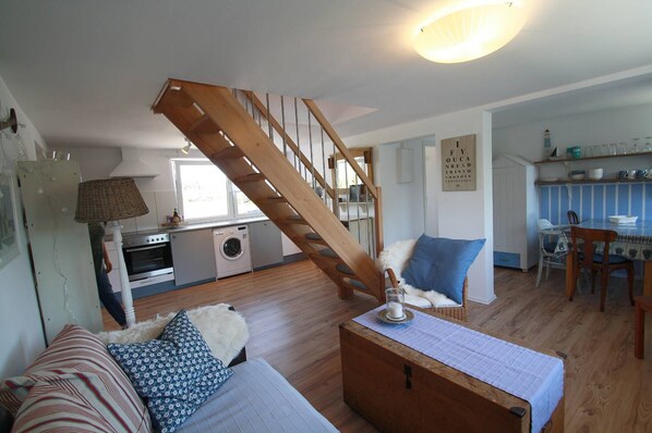 Staircase - Maisonettewohnung am Privatsee (Karlsruhe)