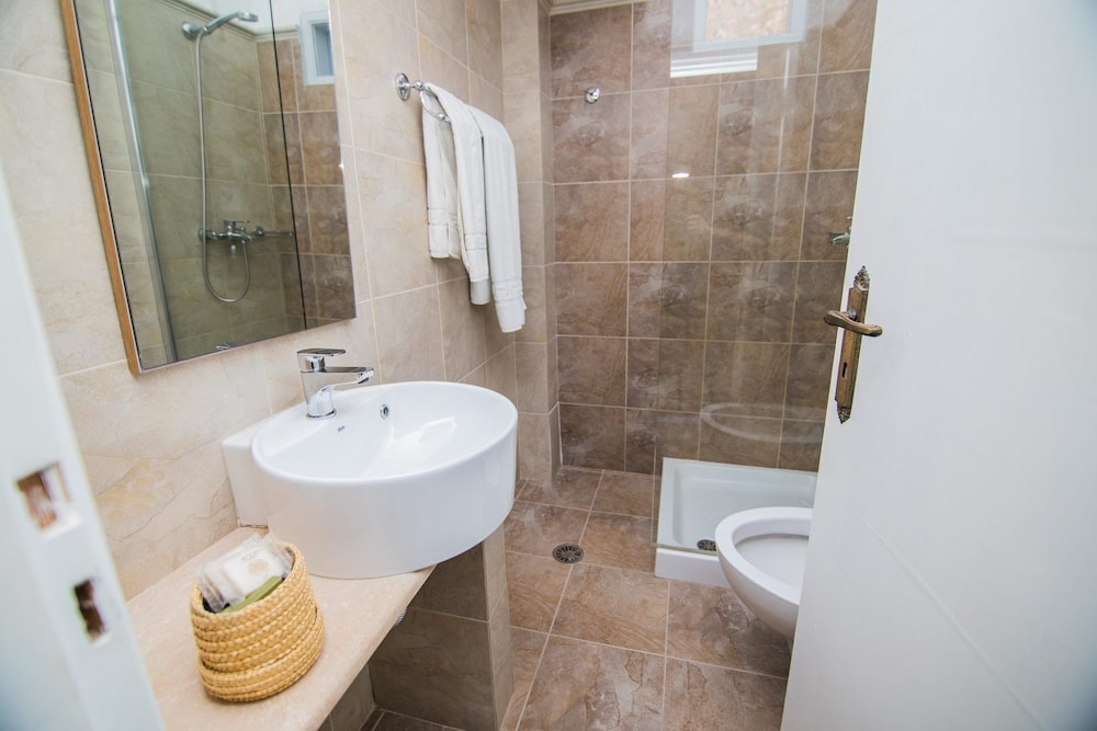 Niriides Hotel & Apartments by null