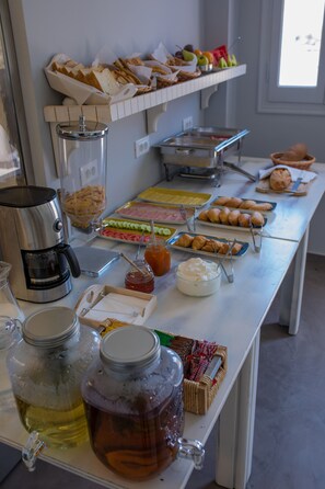 Ilmainen päivittäinen buffetaamiainen 