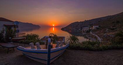Niriides Hotel & Apartments