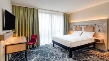 Comfort-Zweibettzimmer, 2 Einzelbetten (Modern) | Allergikerbettwaren, Zimmersafe, Schreibtisch