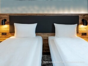 Habitación Confort con 2 camas individuales, 2 camas individuales (Modern) | Ropa de cama hipoalergénica, caja fuerte, escritorio