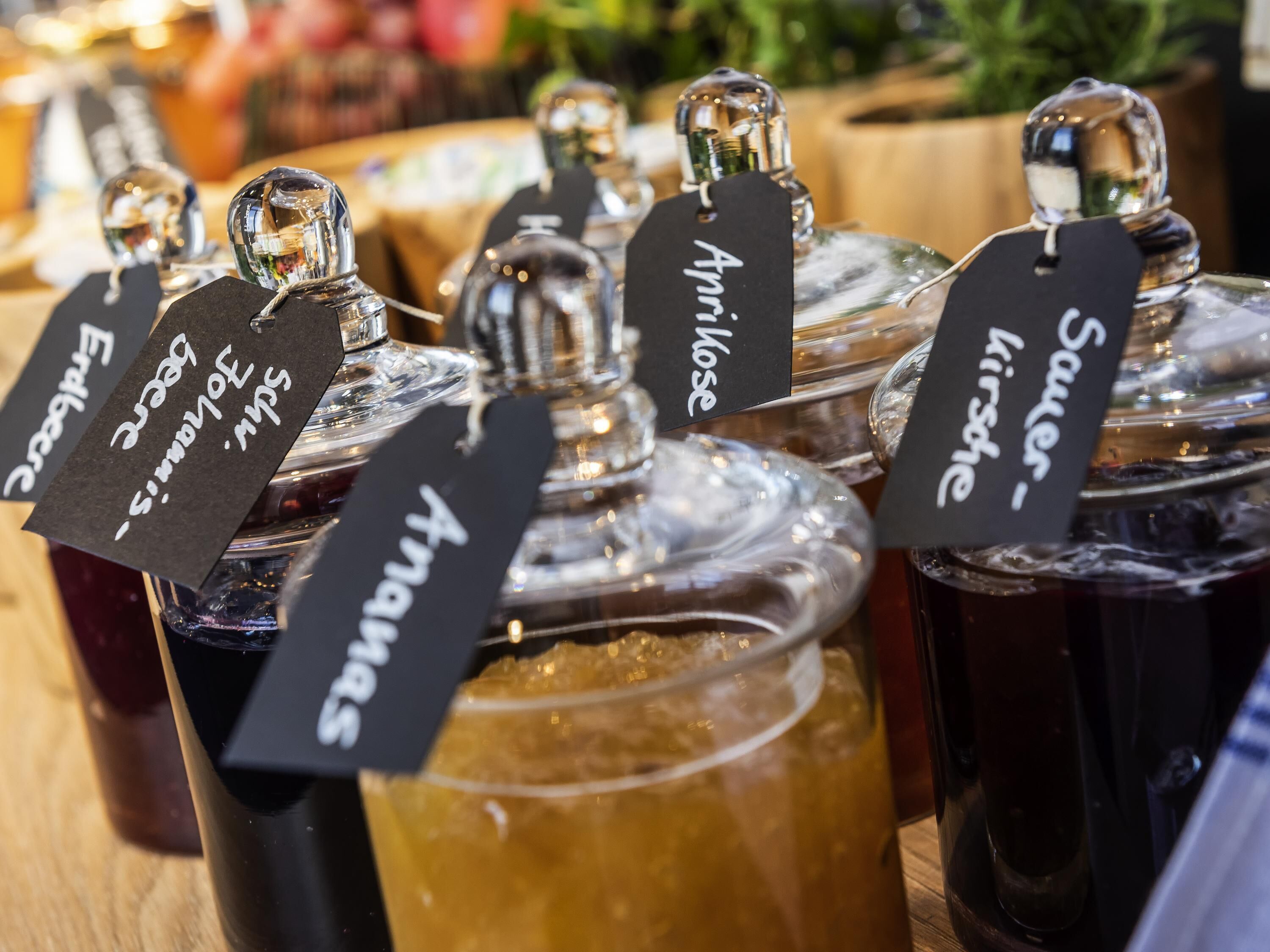 daily to-go breakfast (eur 12.00 per person)