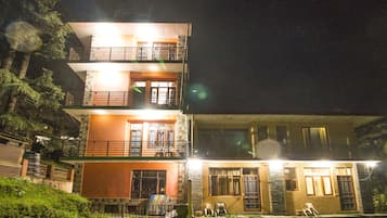 Front of property – evening/night