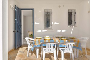 Outdoor dining - Villetta Michela by BarbarHouse (Boncore)