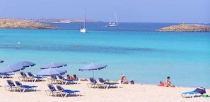 Beach nearby, sun loungers