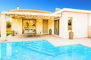 Vila (2 Bedrooms) | Parte interna