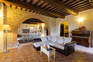 Interior - Villa with stunning views of Lake Trasimeno (Passignano sul Trasimeno)