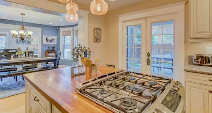 4BD Luxuryclose to Downtown3ba & Pet-friendly!!