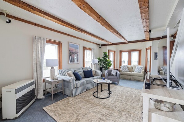 Téléviseur, lecteur de DVD