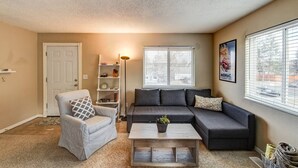 公寓 (2 Bedrooms) | 2 間睡房、高級寢具、羽絨被、手提電腦工作空間