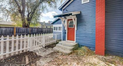 City Center Cottage Netflix, Mtns & Adventure!